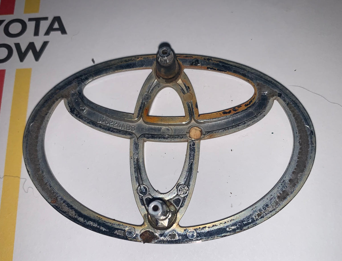 Toyota Symbol Emblem - 1990-1995 4Runner