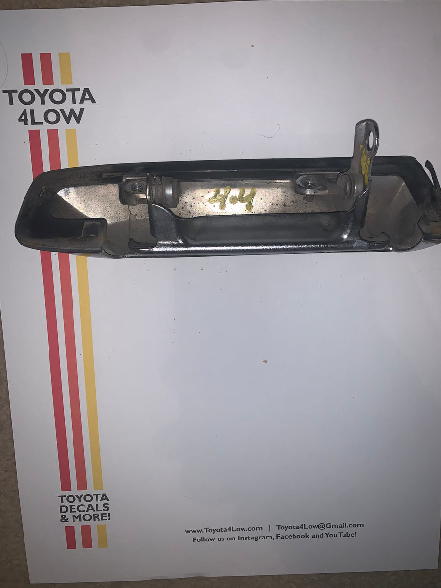 79 83 Toyota Pickup Passenger door Outer Handle Toyota4Low