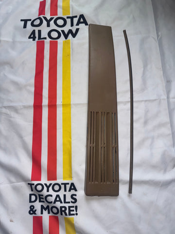 Driver-Side Single Cab B-Pillar Vent