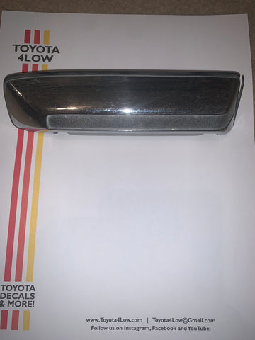 79-83 Toyota pickup driver-door outer handle